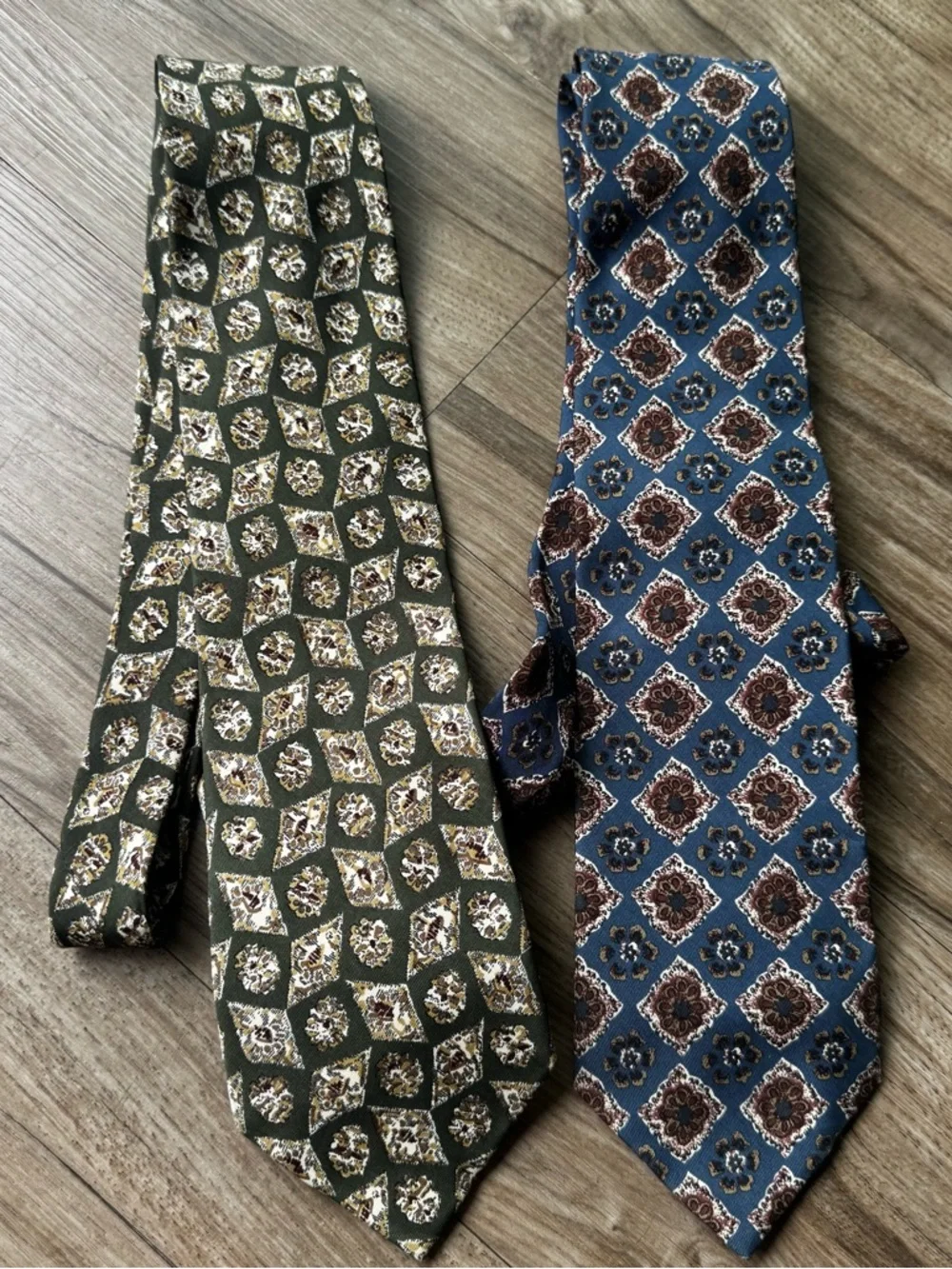Ermenegildo Zegna silk tie set of two
